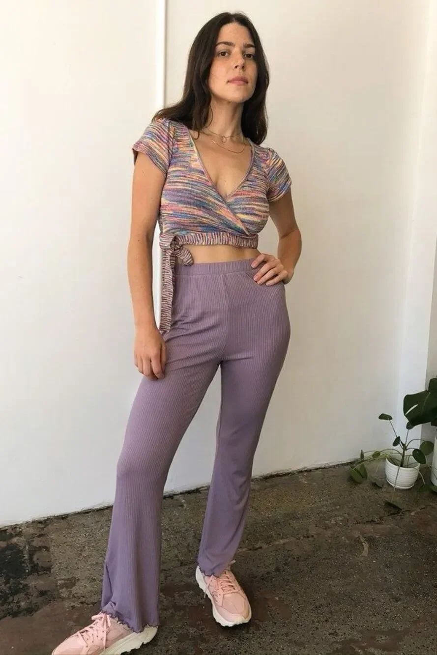 ✨LISA SAYS GAH BEC BELL BOTTOM LAVENDER SZ SMALL PANTS✨